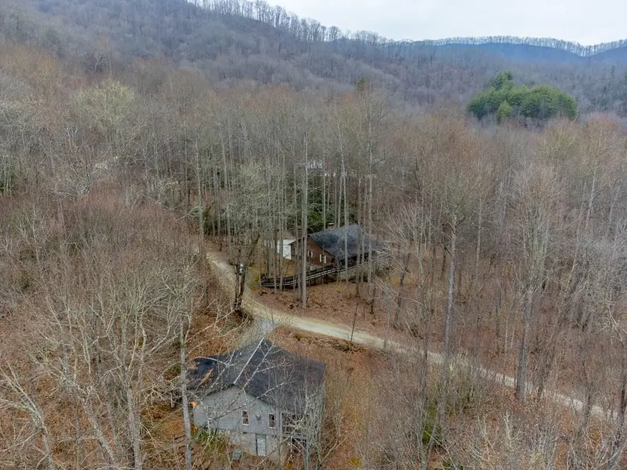 1221 Sam Cove, Robbinsville, NC 28771 - #3