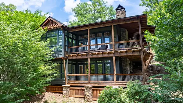 11 Old Lodge Road, Robbinsville, NC 28771
