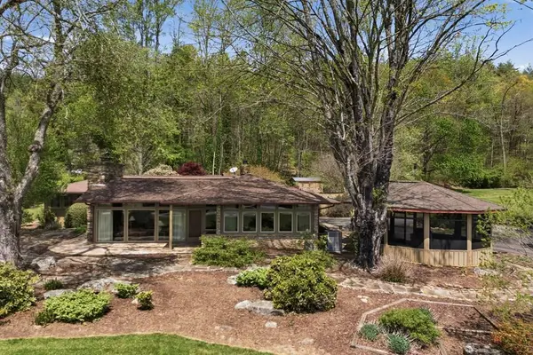 6203 Airport Road, Andrews, NC 28901