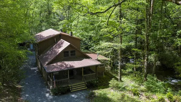 4700 W Buffalo Road, Robbinsville, NC 28771
