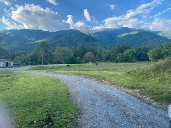 10617 Highway 64 E, Hayesville, NC 28904