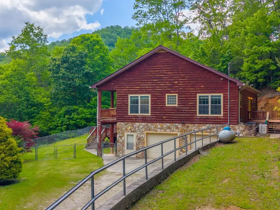 155 Mountain Laurel Road, Robbinsville, NC 28771 - #2