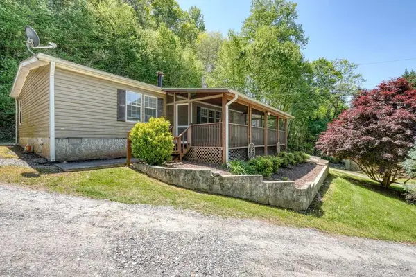 830 Canyon Road, Marble, NC 28905