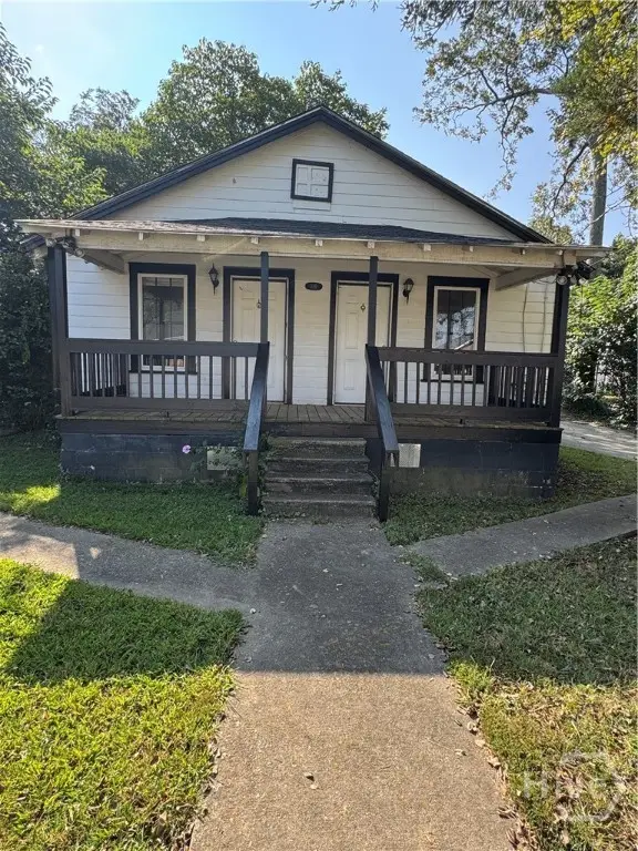 110 Summit St Se, Gainesville, GA 30510