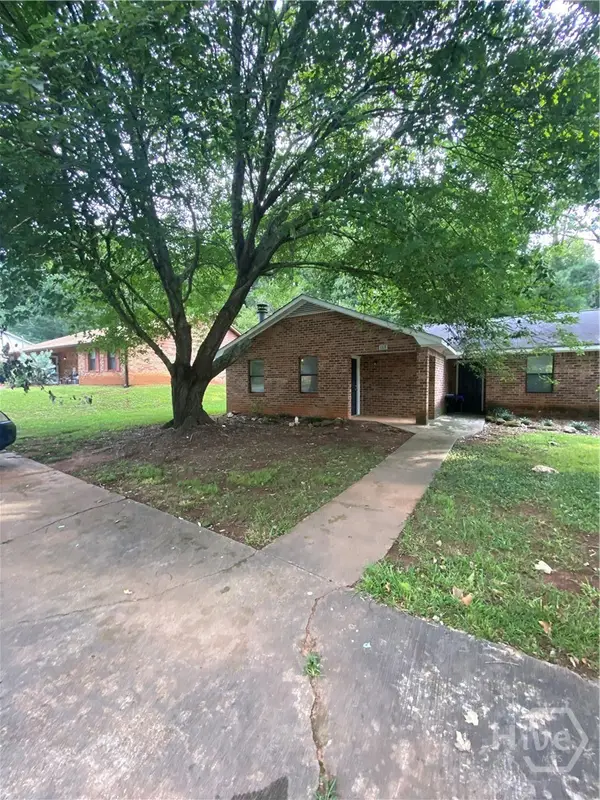 113/115 Saint Andrews Court, Athens, GA 30605