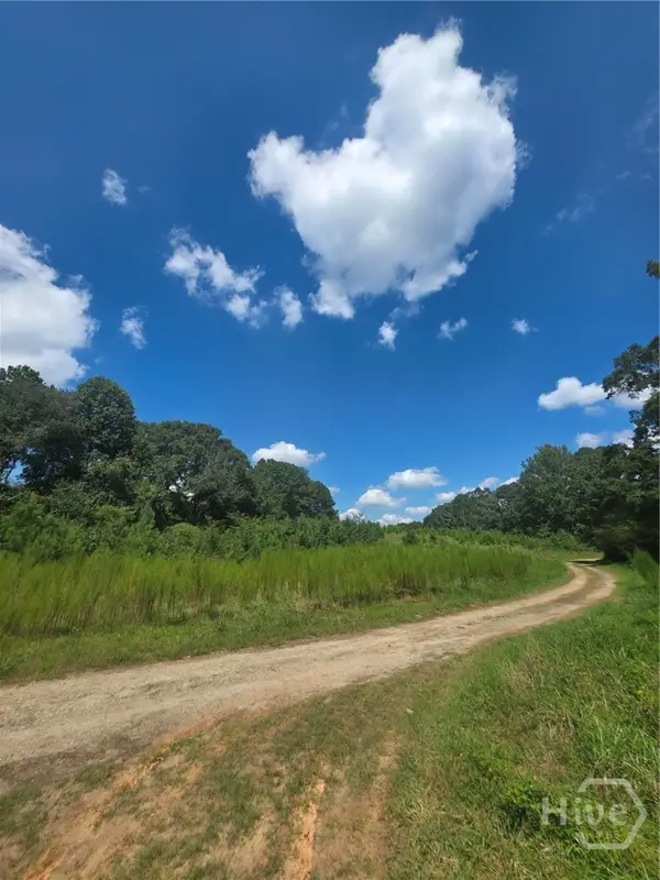 80 Charlotte Circle, Statham, GA 30666