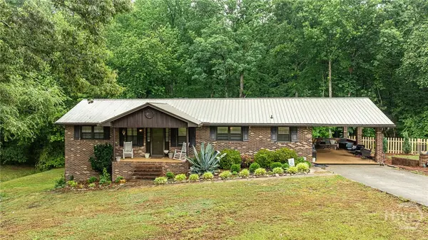46 Sunset Circle, Hartwell, GA 30643