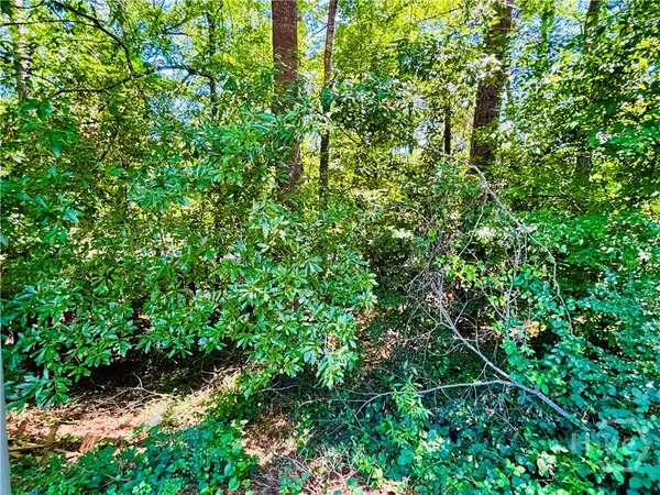 100 Saxon Woods Drive, Athens, GA 30607
