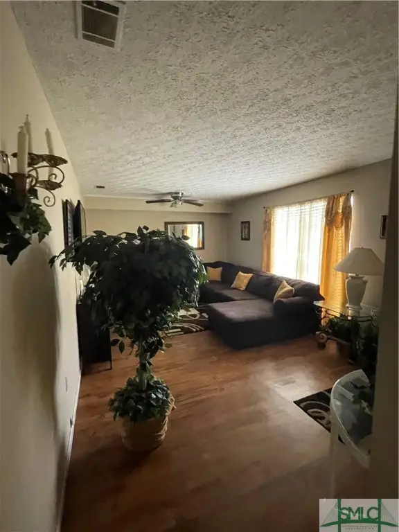 111 S Robinhood Drive, Savannah, GA 31406 - Image #2