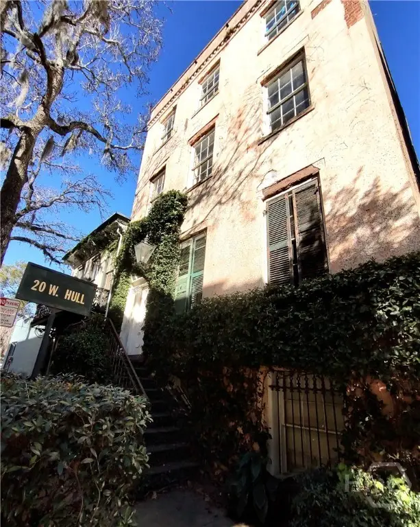 20 W Hull Street, Savannah, GA 31401 - Image #1