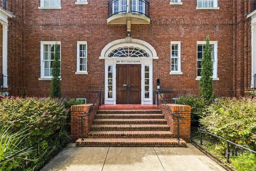 105 W Oglethorpe Avenue #203, Savannah, GA 31401 - Image #2