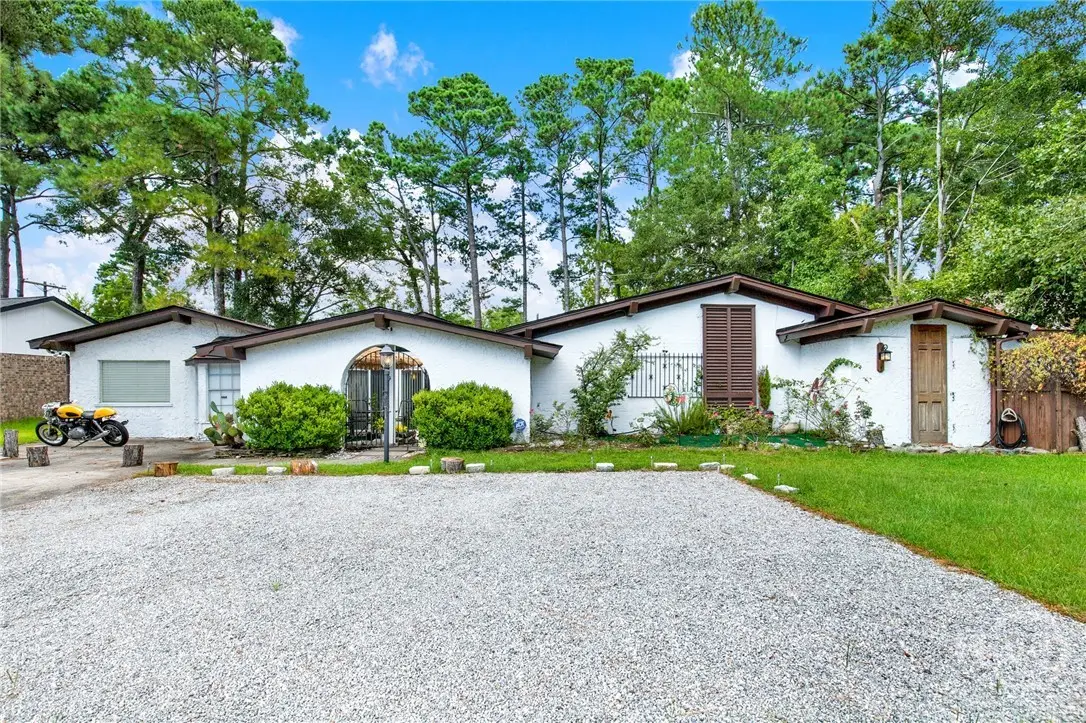 618 Tibet Avenue, Savannah, GA 31406 - Image #1