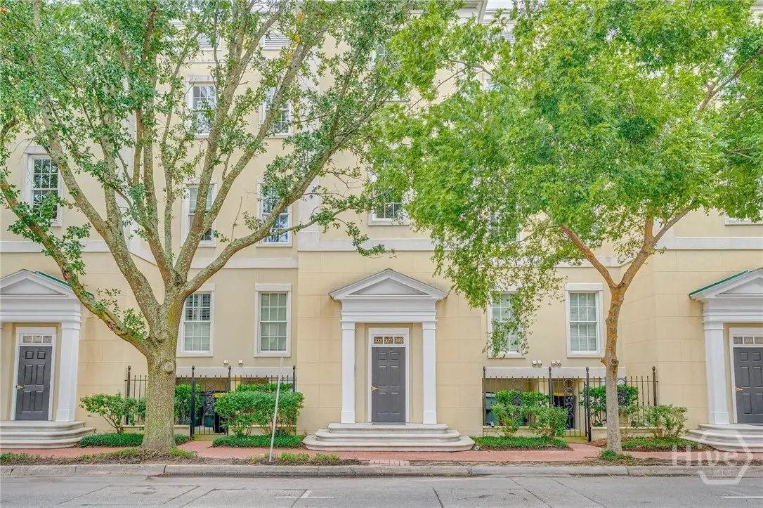 329 W Charlton Street, Savannah, GA 31401 - Image #1