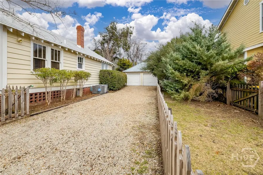 412 E 41st Street, Savannah, GA 31401 - #3