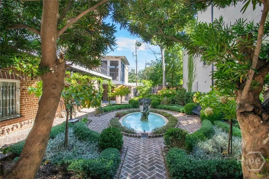 202 E Taylor Street, Savannah, GA 31401 - Image #3