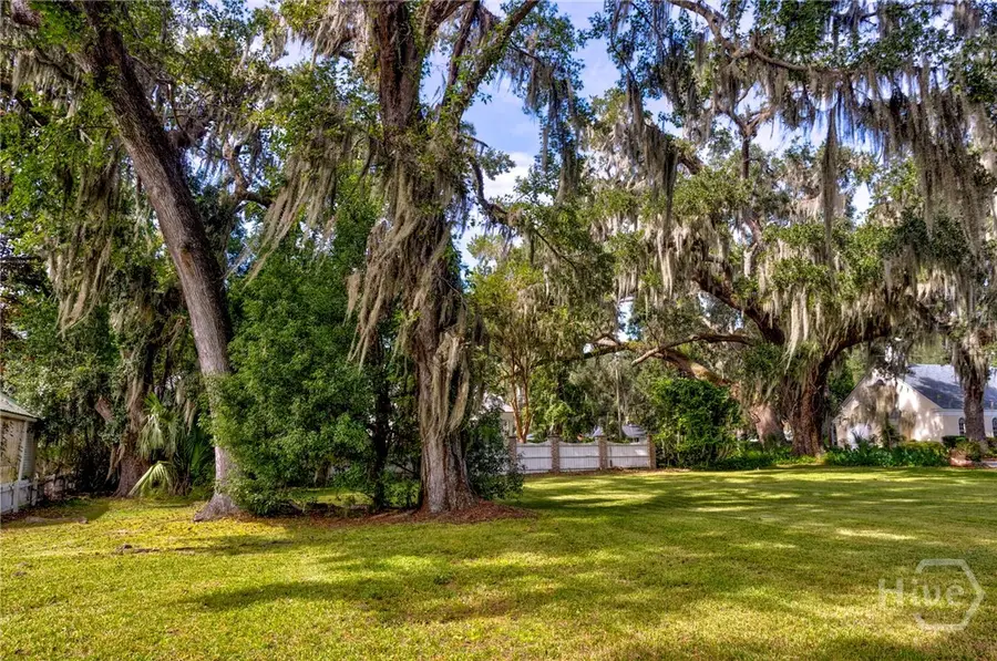 13 Saint Thomas Avenue, Savannah, GA 31406 - Image #2