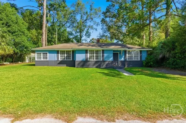 12 Chippewa Drive, Savannah, GA 31406