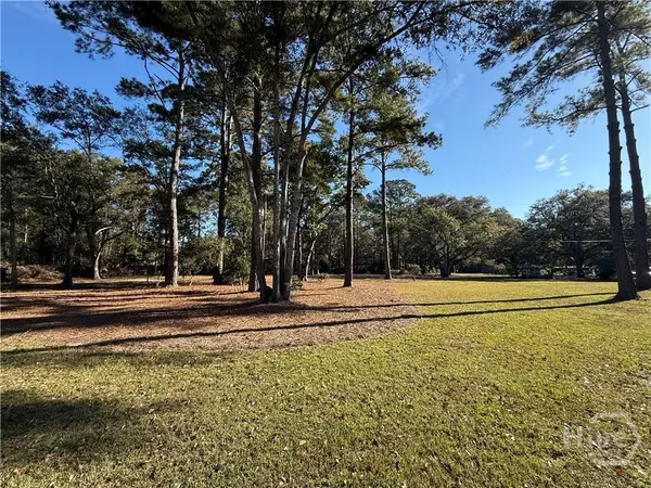 102 Winnai Lane, Guyton, GA 31312