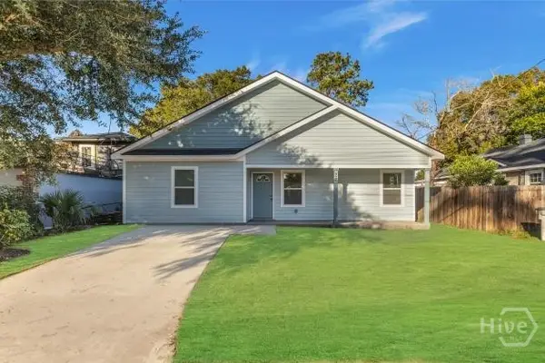 22 W 61st Street, Savannah, GA 31405