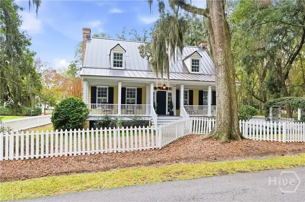 52 Magnolia Lane, Richmond Hill, GA 31324