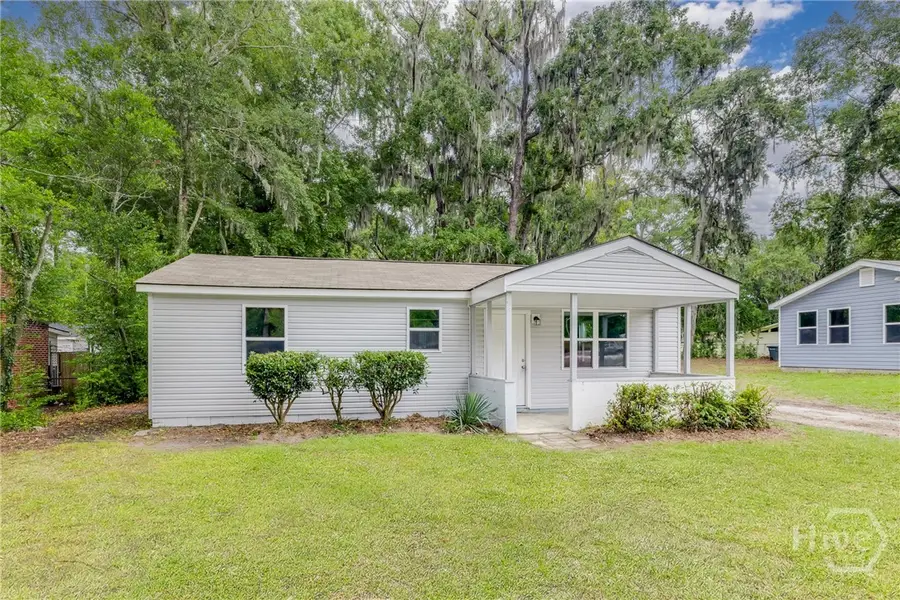 504 E Montgomery Cross Road, Savannah, GA 31406 - #2