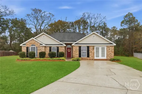 35 Farmers Circle, Ellabell, GA 31308