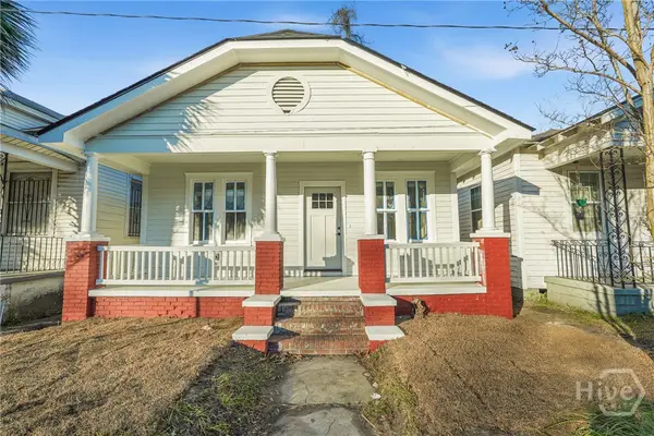 906 W Victory Drive, Savannah, GA 31405