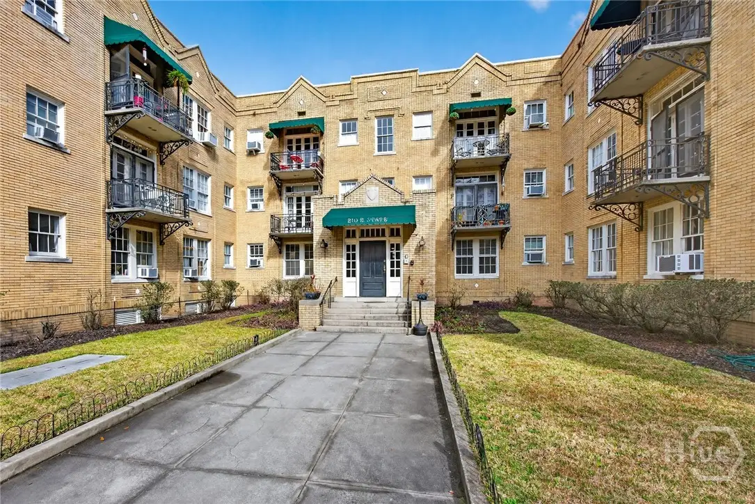 210 E State Street #18, Savannah, GA 31401 - Image #1