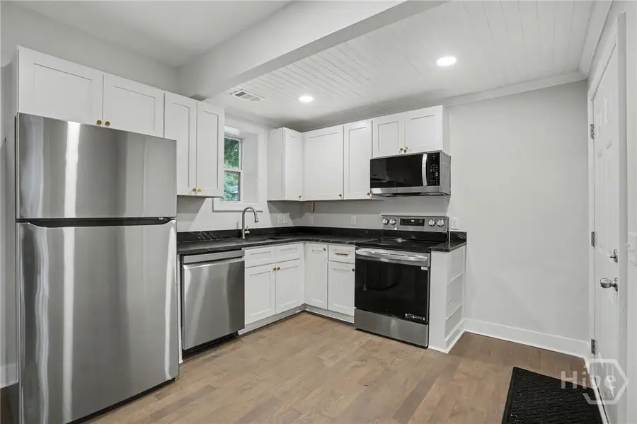 121 W 61st Street, Savannah, GA 31405 - Image #3