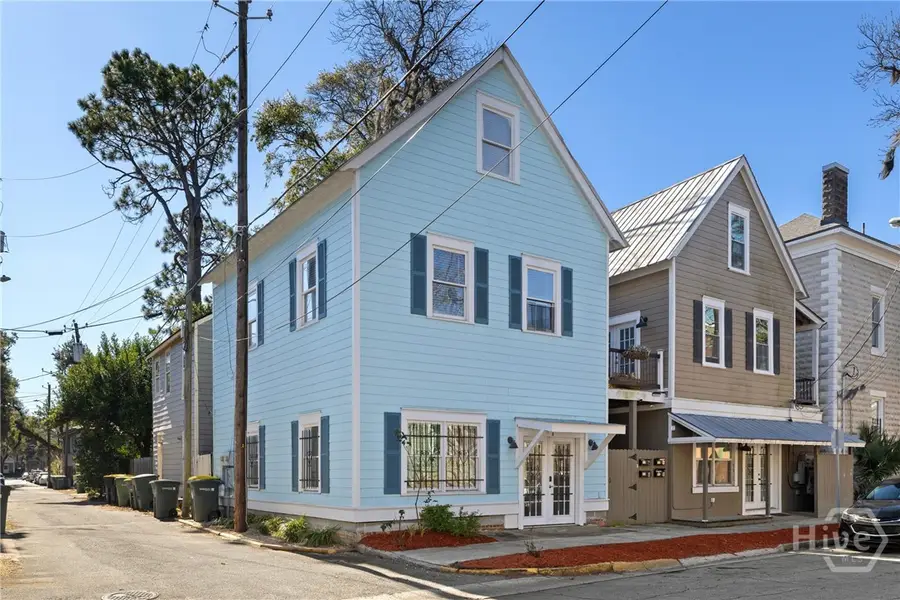 113 W 35th Street, Savannah, GA 31401 - #2