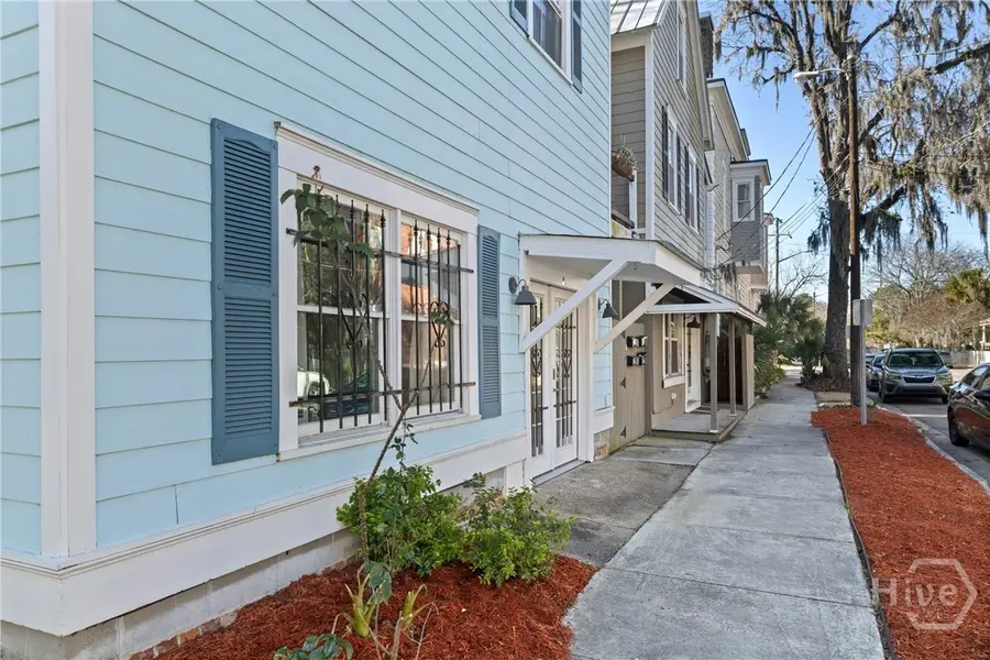 113 W 35th Street, Savannah, GA 31401 - #3