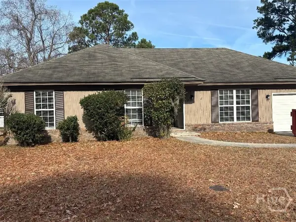 71 Robinson Loop, Richmond Hill, GA 31324