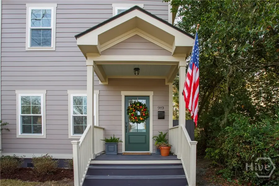 919 E Waldburg Street, Savannah, GA 31401 - Image #3