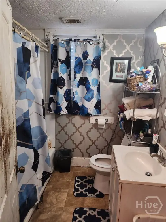 1006 W Victory Drive, Savannah, GA 31405 - Image #2