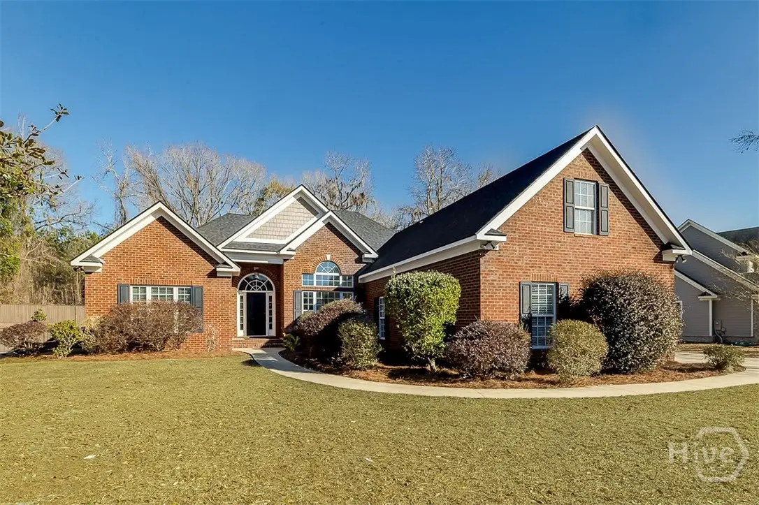 389 Chastain Cir, Richmond Hill, GA 31324 - Image #1