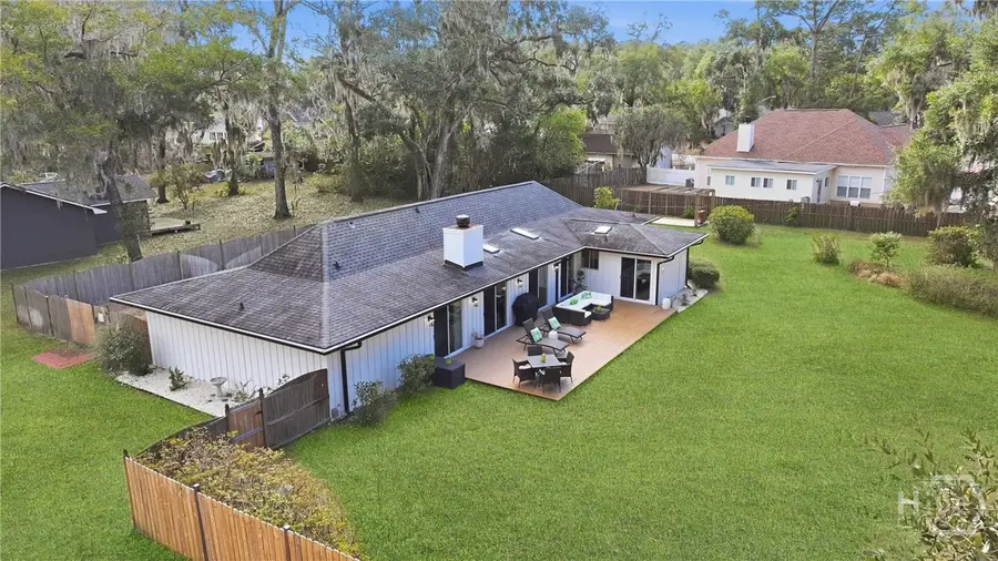 707 White Bluff Avenue, Savannah, GA 31419 - Image #2
