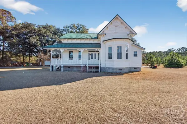 348 Lennies Pond Road, Ellabell, GA 31308