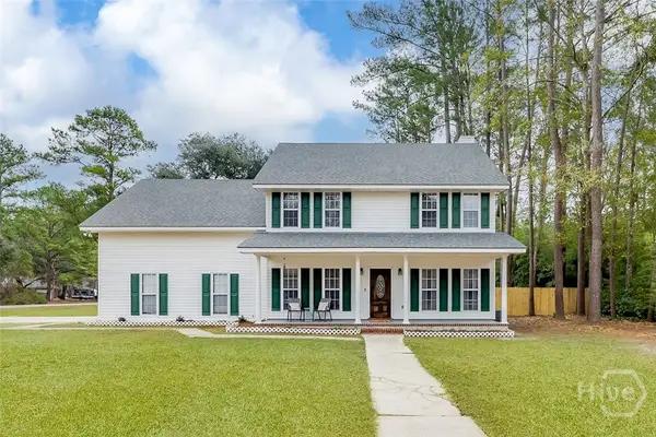 197 Oak Pointe Drive, Richmond Hill, GA 31324