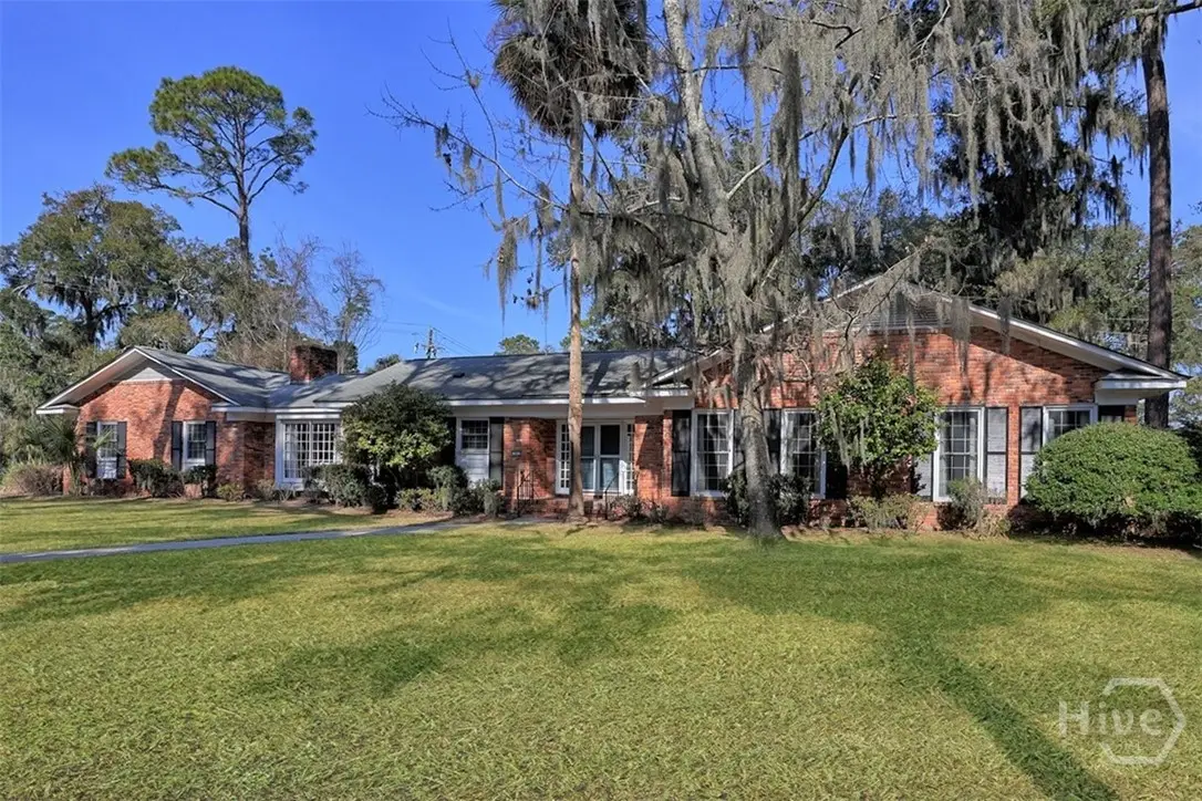 102 Winchester Drive, Savannah, GA 31410 - Image #1