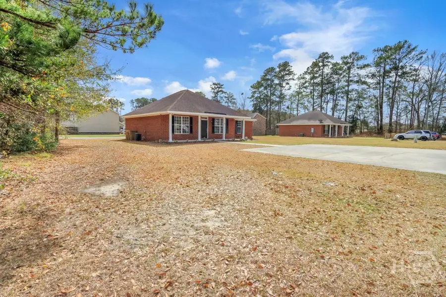 139 Ivy Street, Richmond Hill, GA 31324 - Image #2