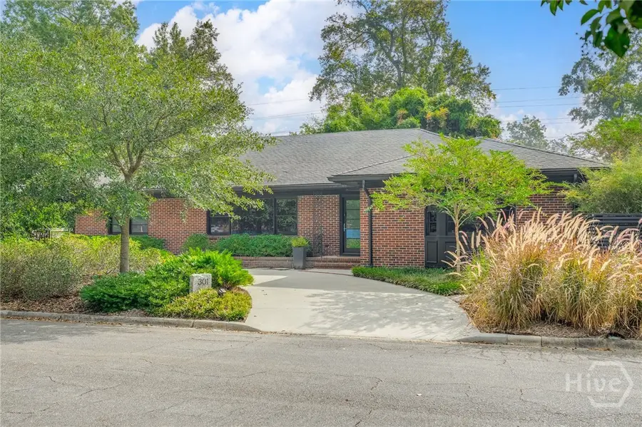 301 Lafayette Circle, Savannah, GA 31405 - Image #2