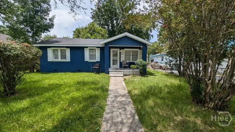 913 Carver Street, Savannah, GA 31415 - Image #1