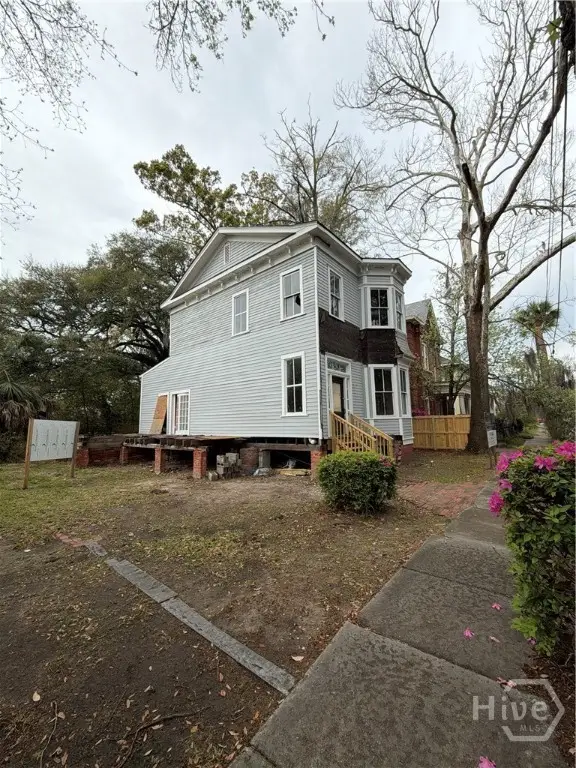 217 E 38th Street, Savannah, GA 31401 - #3