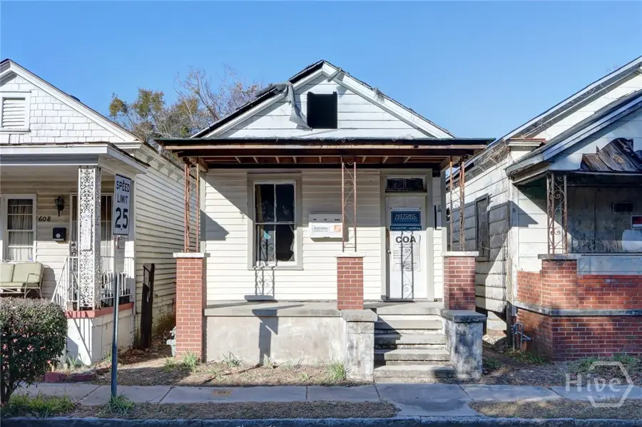 634 W 42nd Street, Savannah, GA 31415 - #3