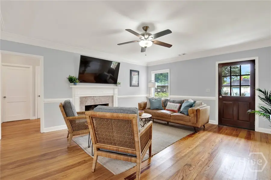 404 E 57th Street, Savannah, GA 31405 - #3
