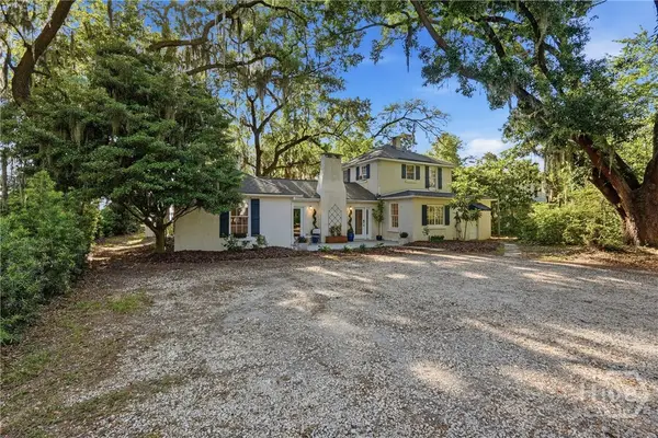 1014 Wilmington Island Road, Savannah, GA 31410