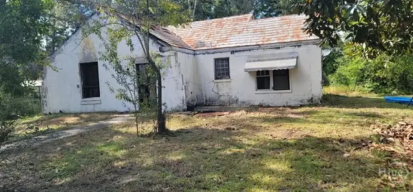 294 W Brumby Avenue, Reidsville, GA 30453