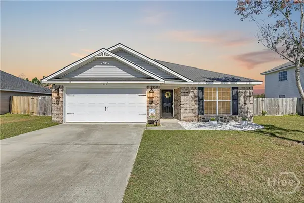 215 Nobel Crest, Hinesville, GA 31313