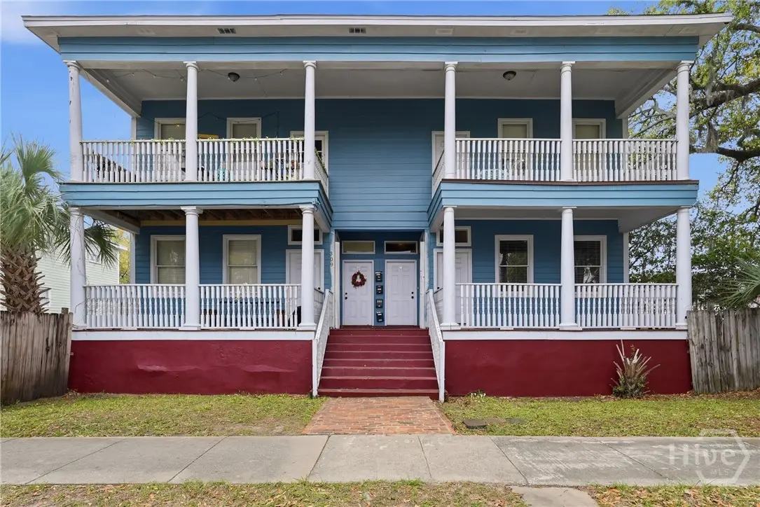 309 W 41st Street, Savannah, GA 31401 - #1