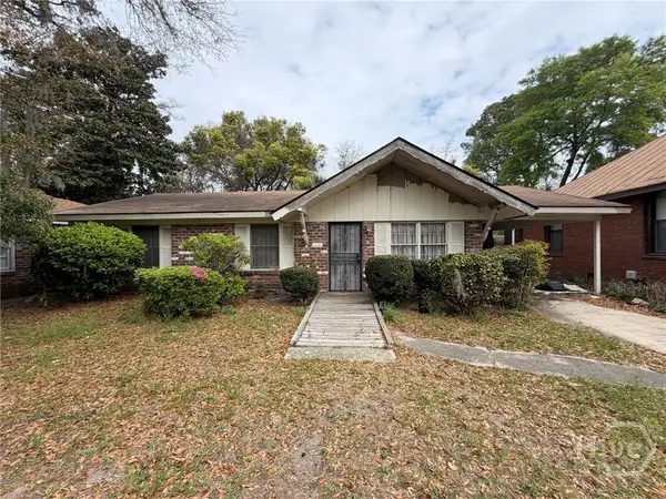 24 W 49th Street, Savannah, GA 31405